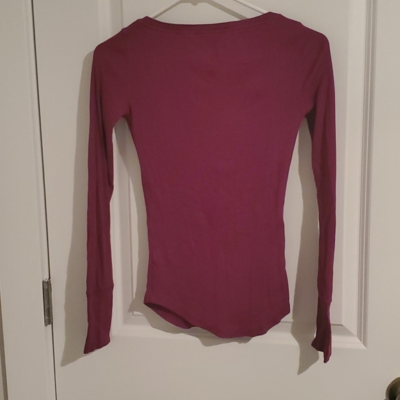 Aeropostale Purple ladies Top - Picture 2 of 3